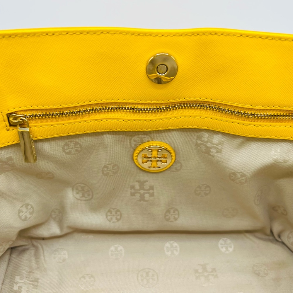 ***Sold*** Tory Burch Robinson - Picture 8 of 10